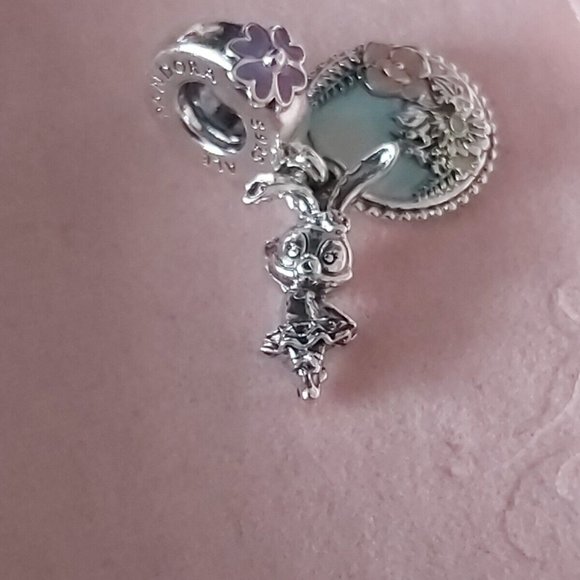 Pandora Disney Parks *Hong Kong Disneyland Exclusive* Stella Lou flower charm - Picture 11 of 14